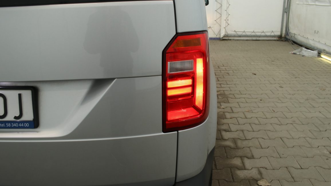 Volkswagen Caddy 1.0 TSI Trendline WU9550J w leasingu dla firm