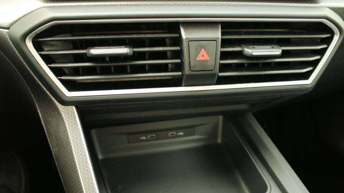 Seat Leon 1.5 TSI Full LED WD0885S w abonamencie