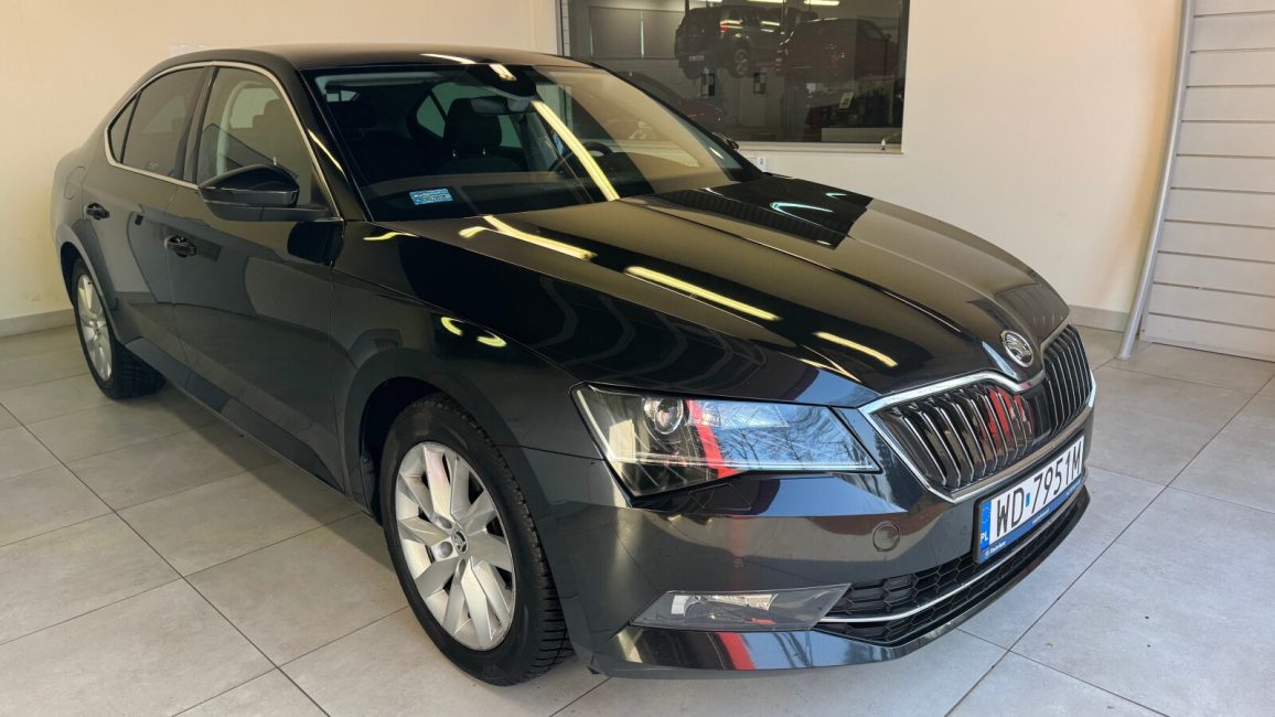Skoda Superb 1.5 TSI ACT Style DSG WD7951M w zakupie za gotówkę