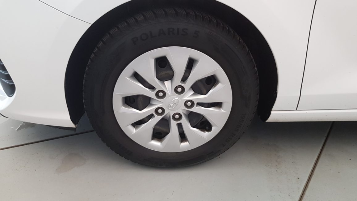 Hyundai i30 1.4 Classic + PO7MM28 w zakupie za gotówkę