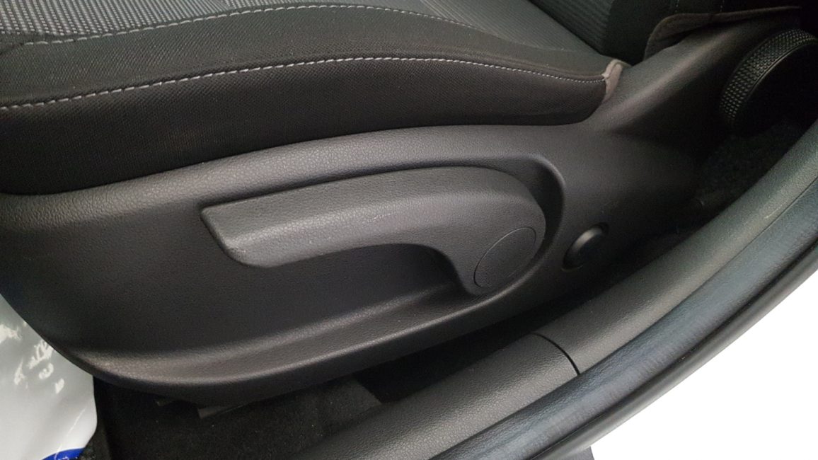 Hyundai i30 1.4 Classic + PO7MM28 w zakupie za gotówkę
