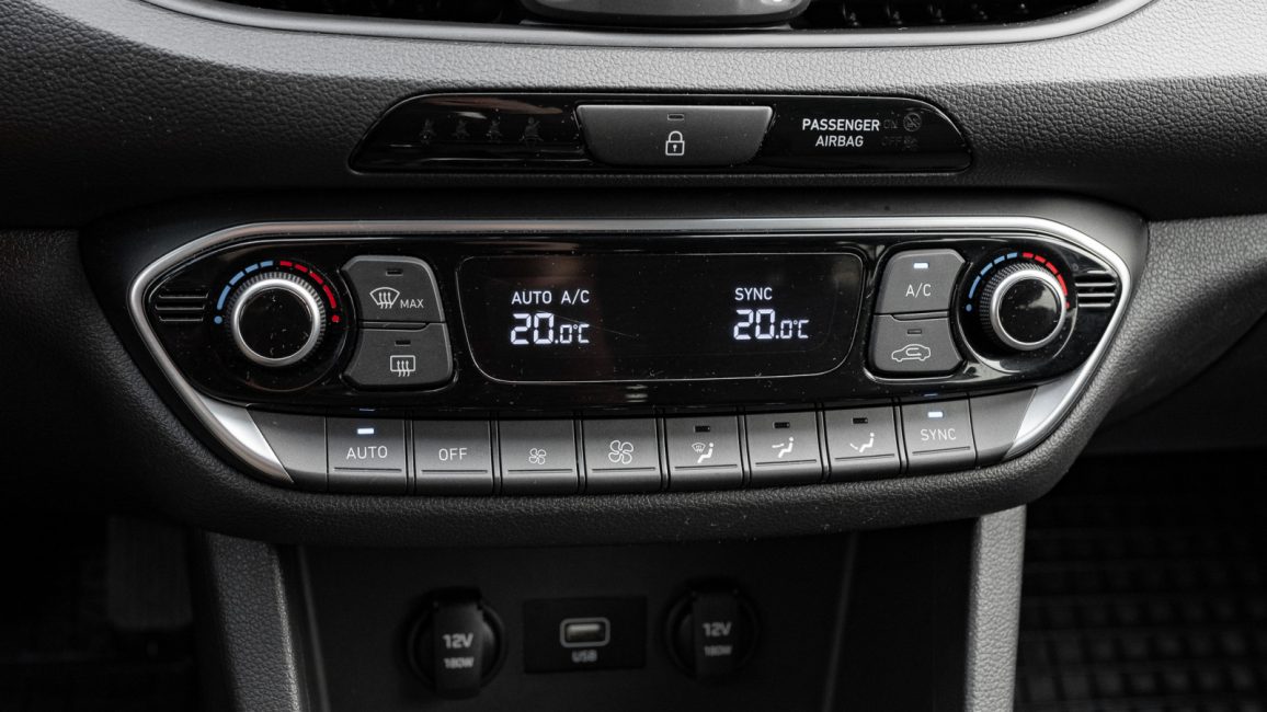 Hyundai i30 1.5 DPI Smart WD9135S w abonamencie dla firm