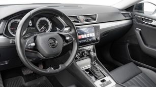 Skoda Superb 2.0 TSI 4x4 Style DSG GD682VK w zakupie za gotówkę