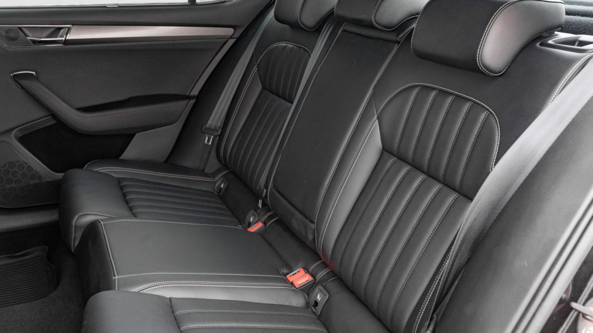Skoda Superb 2.0 TSI 4x4 Style DSG GD682VK w zakupie za gotówkę
