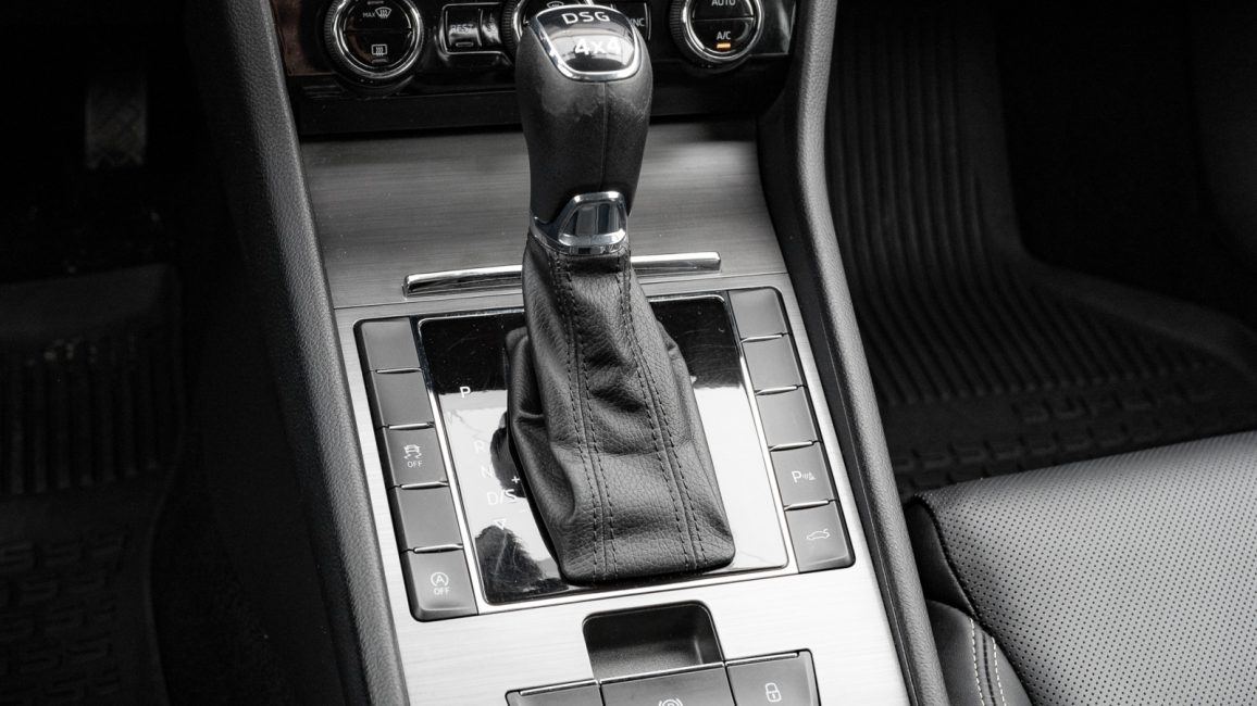 Skoda Superb 2.0 TSI 4x4 Style DSG GD682VK w zakupie za gotówkę