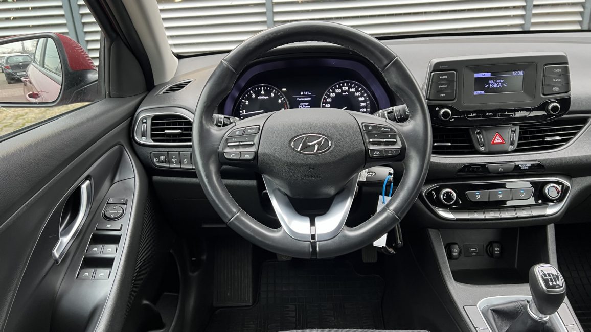 Hyundai i30 1.5 DPI Classic + WD1895S w leasingu dla firm