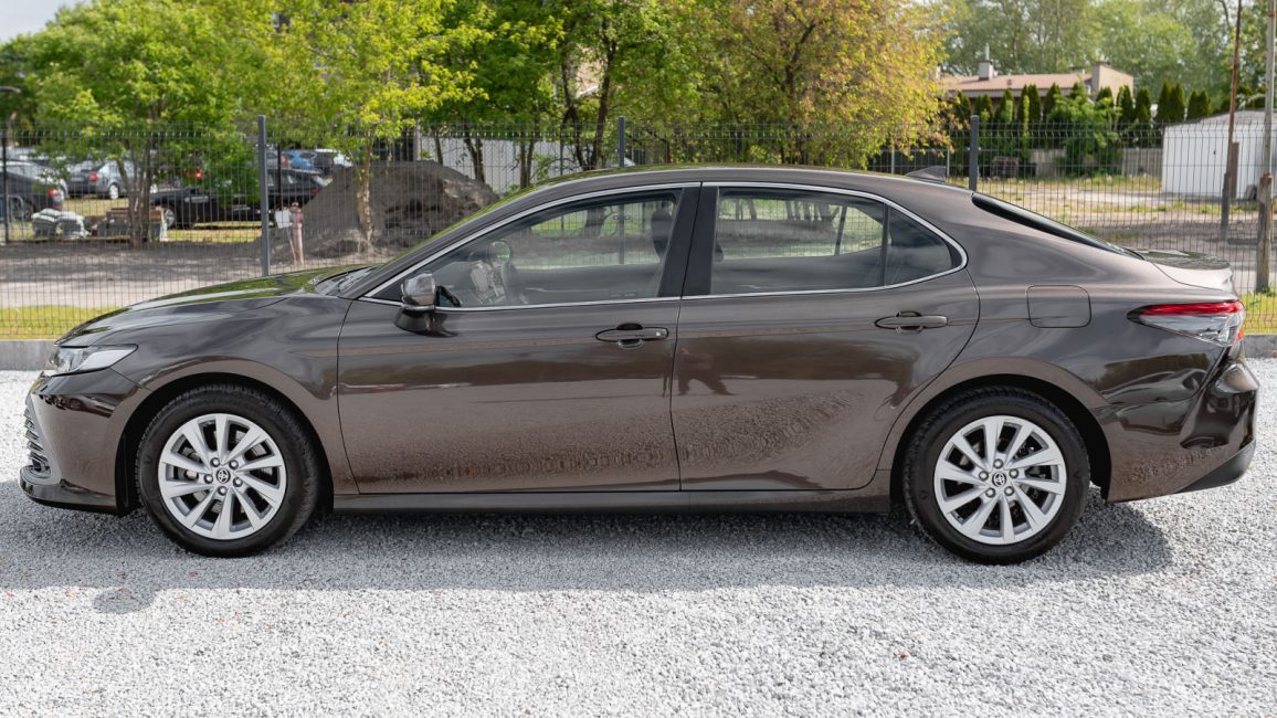 Toyota Camry 2.5 Hybrid Comfort CVT PO1WU26 w leasingu dla firm