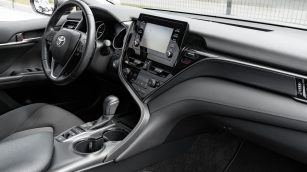 Toyota Camry 2.5 Hybrid Comfort CVT PO1WU26 w leasingu dla firm