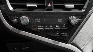 Toyota Camry 2.5 Hybrid Comfort CVT PO1WU26 w leasingu dla firm