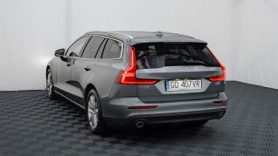 Volvo V60 D4 Momentum Pro aut GD407VR w leasingu dla firm