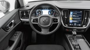 Volvo V60 D4 Momentum Pro aut GD406VR w leasingu dla firm