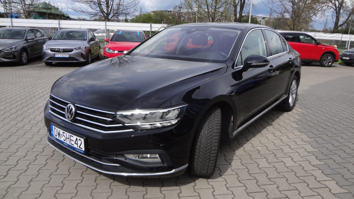 Volkswagen Passat 2.0 TDI Elegance DSG DX41016 w zakupie za gotówkę