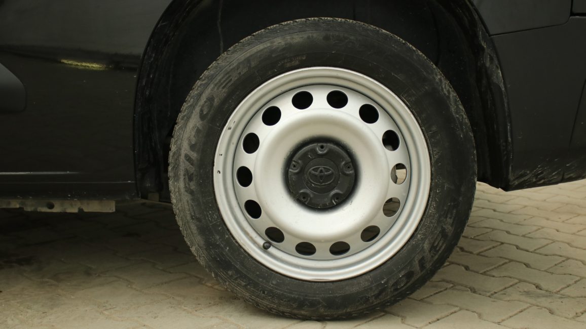 Toyota Proace City 1.2 D-4T Standard 2.3t Active Aut. WD3698S w abonamencie
