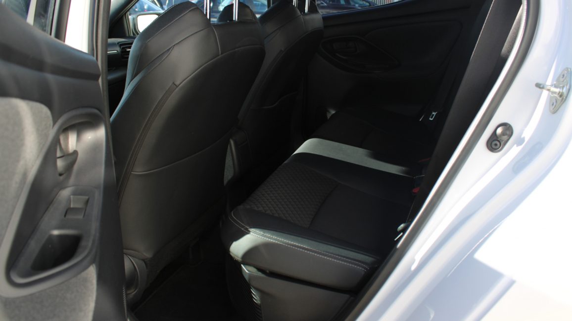 Toyota Yaris Hybrid 1.5 Selection Style WD4005S w abonamencie