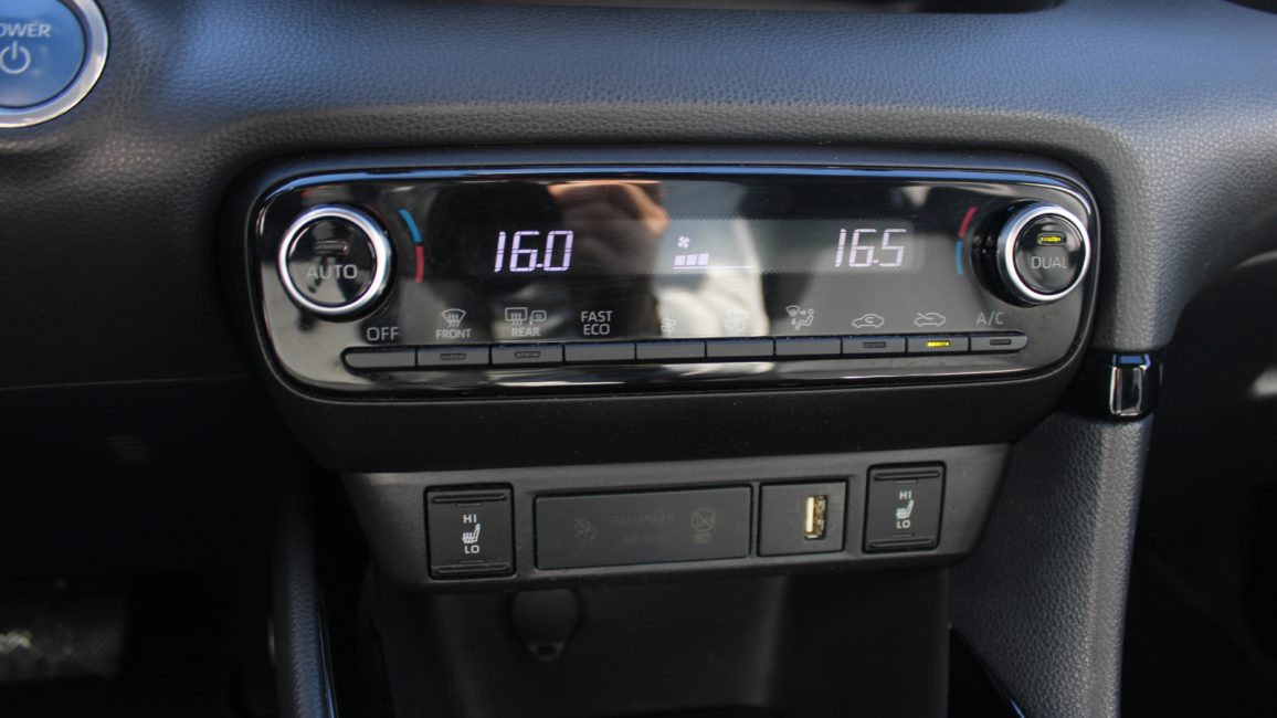 Toyota Yaris Hybrid 1.5 Selection Style WD4005S w abonamencie