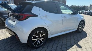 Toyota Yaris Hybrid 1.5 Selection Style WD4007S w abonamencie dla firm