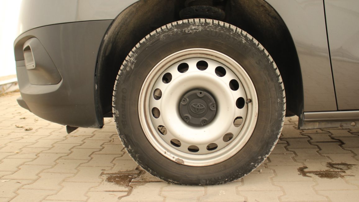 Toyota Proace City 1.2 D-4T Standard 2.3t Active Aut. WD4934S w leasingu dla firm