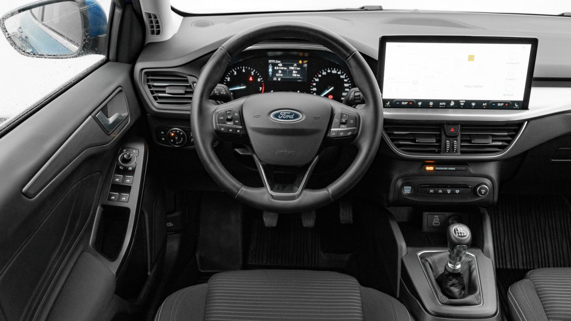 Ford Focus 1.0 EcoBoost Titanium GD8F571 w abonamencie