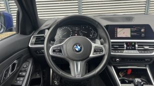 BMW 320d xDrive mHEV M Sport sport-aut WD5979P w abonamencie