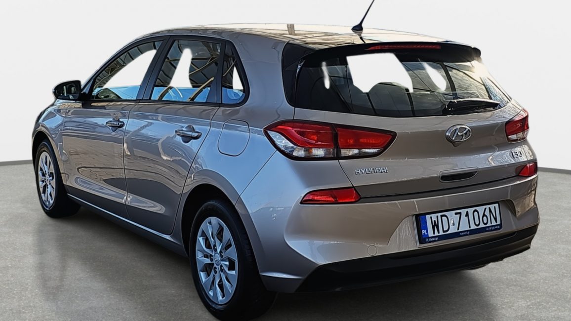Hyundai i30 1.4 Classic + WD7106N w zakupie za gotówkę