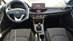 Hyundai i30 1.4 Classic + WD7106N w zakupie za gotówkę