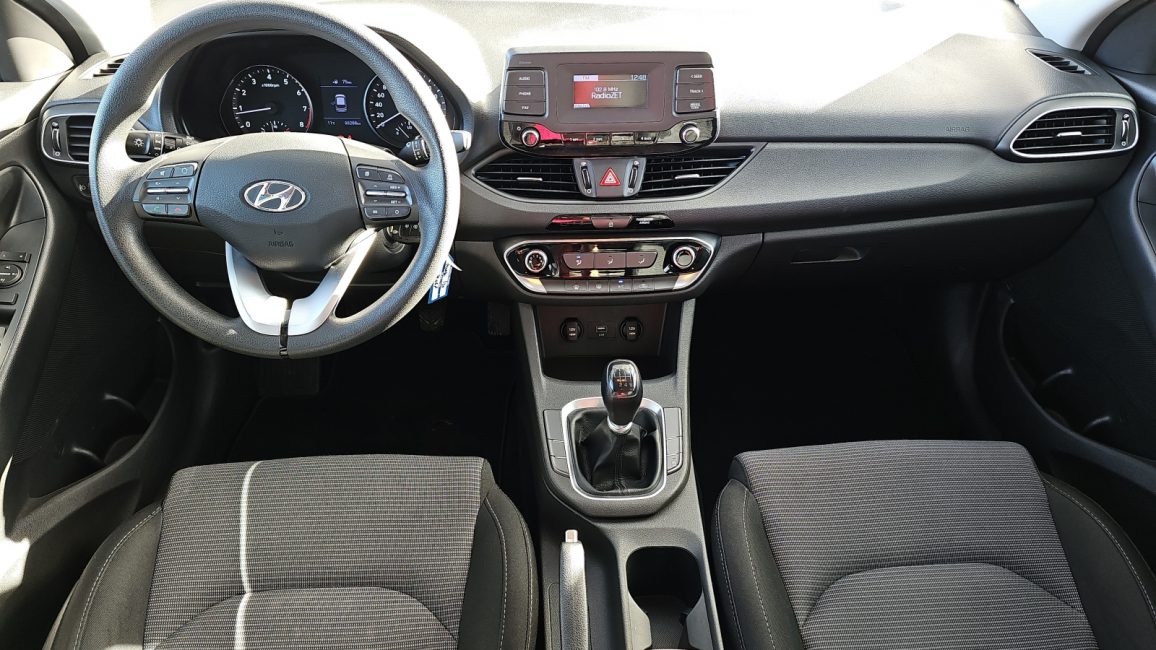 Hyundai i30 1.4 Classic + WD7106N w zakupie za gotówkę