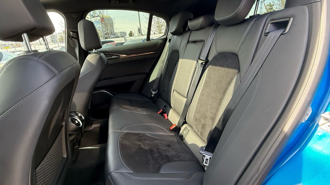 Alfa Romeo Stelvio 2.0 Turbo Veloce TI Q4 aut DW2PM85 w abonamencie