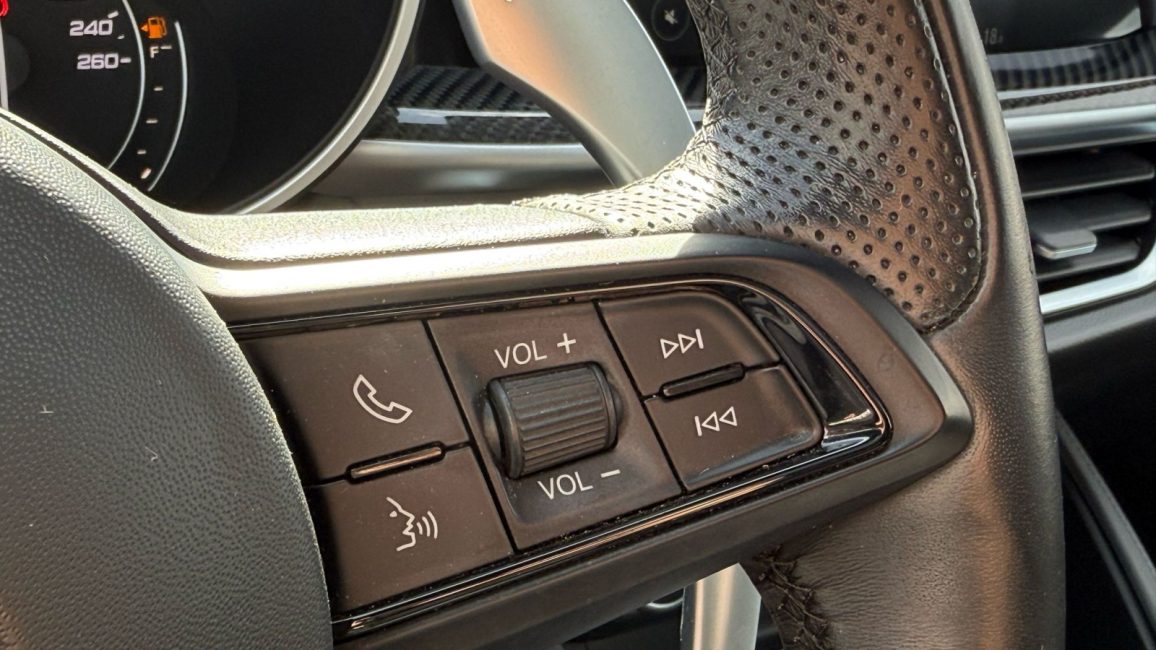 Alfa Romeo Stelvio 2.0 Turbo Veloce TI Q4 aut DW2PM85 w abonamencie