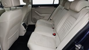 Volkswagen Passat 2.0 TSI BMT Highline DSG SK217XF w leasingu dla firm