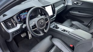 Volvo XC 60 T8 Plug-In Hybrid AWD R-Design aut KR9WG16 w leasingu dla firm