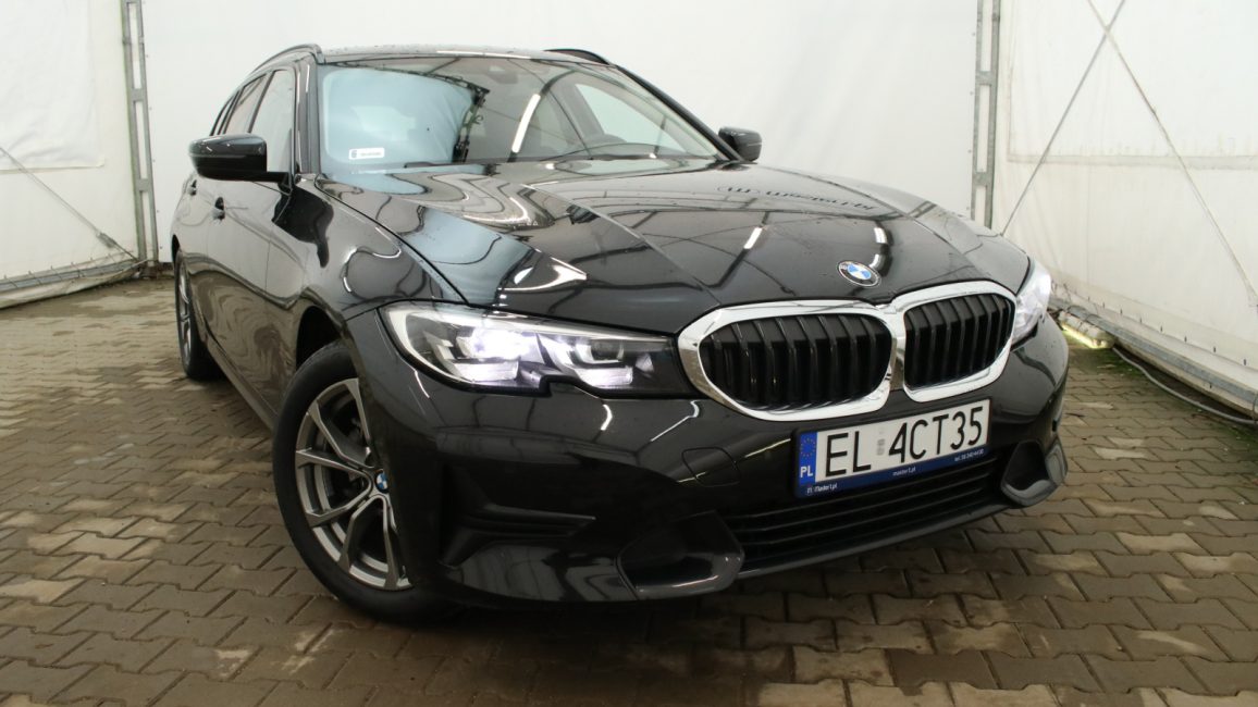 BMW 318i Sport Line aut EL4CT35 w zakupie za gotówkę