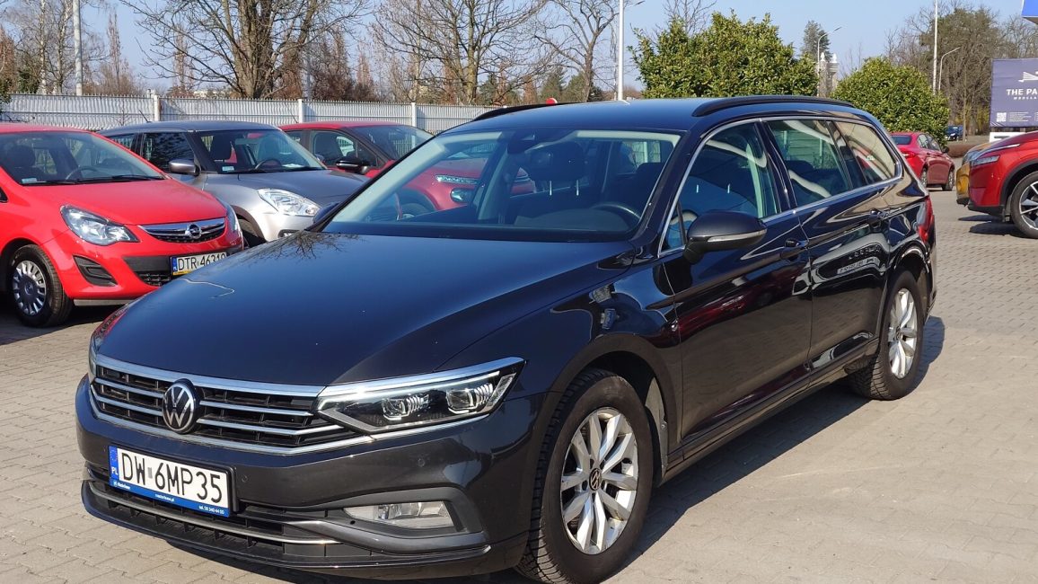 Volkswagen Passat 2.0 TDI EVO Business DW6MP35 w abonamencie