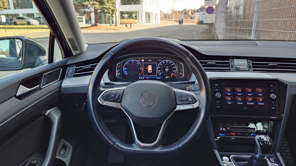 Volkswagen Passat 2.0 TDI EVO Business DW6MP35 w leasingu dla firm