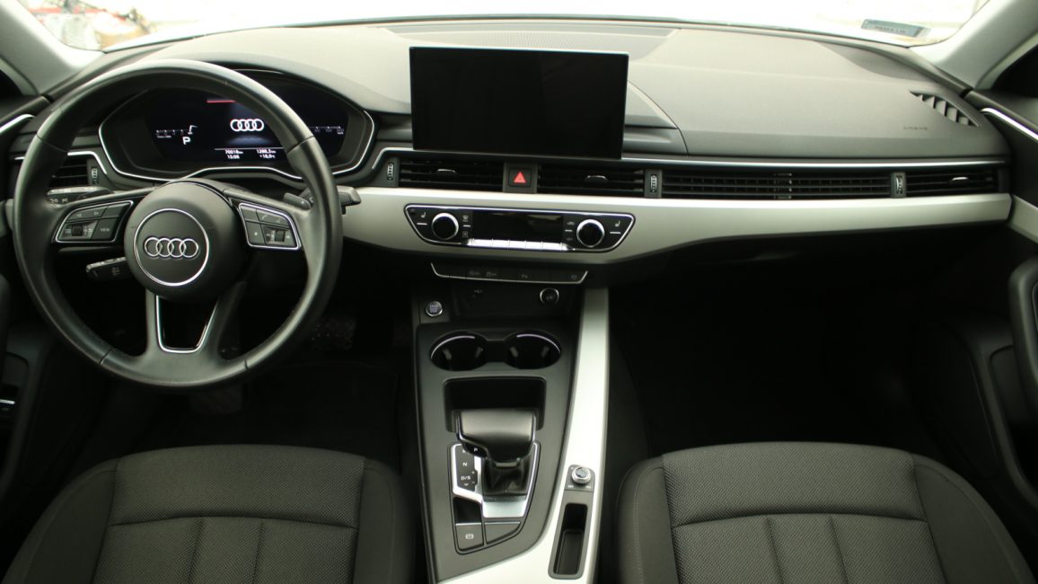 Audi A4 35 TFSI mHEV S Line S tronic WJ8468K w abonamencie dla firm