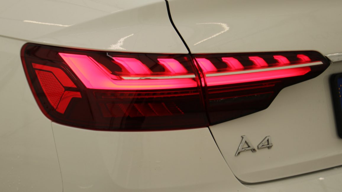 Audi A4 35 TFSI mHEV S Line S tronic WJ8468K w abonamencie dla firm
