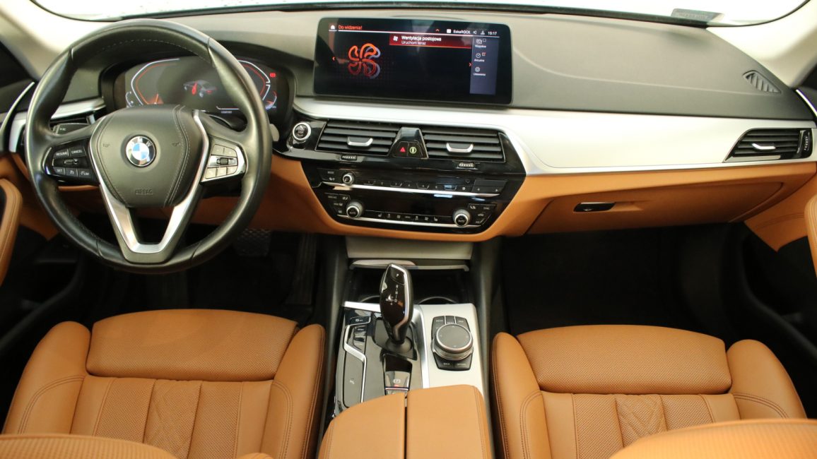 BMW 520i mHEV aut WD6842P w abonamencie dla firm