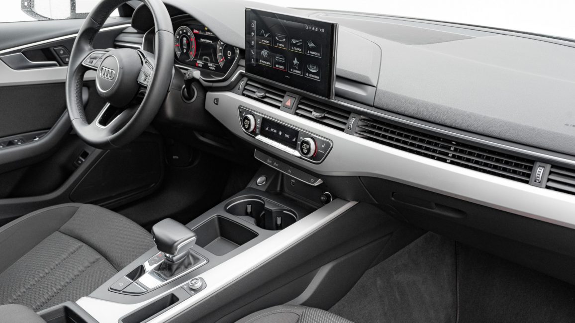 Audi A4 35 TFSI mHEV S Line S tronic WD7817S w zakupie za gotówkę