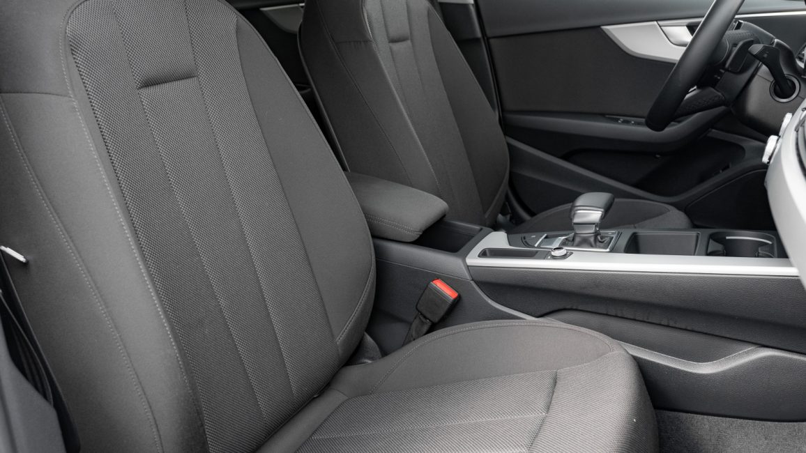 Audi A4 35 TFSI mHEV S Line S tronic WD7816S w abonamencie