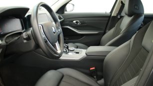 BMW 320d xDrive mHEV Advantage aut WD9139S w abonamencie