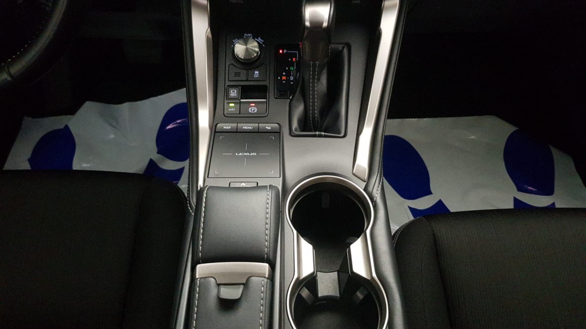 Lexus NX 300 Optimum AWD WD7118R w leasingu dla firm
