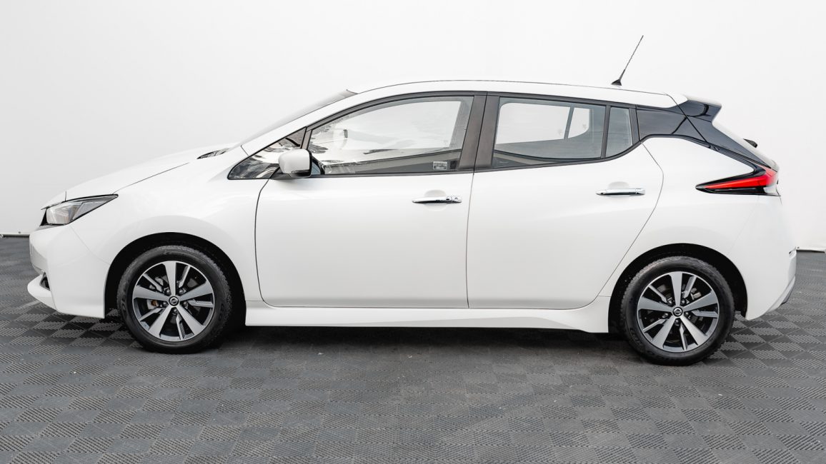 Nissan Leaf 40kWh Acenta WD5055S w leasingu dla firm