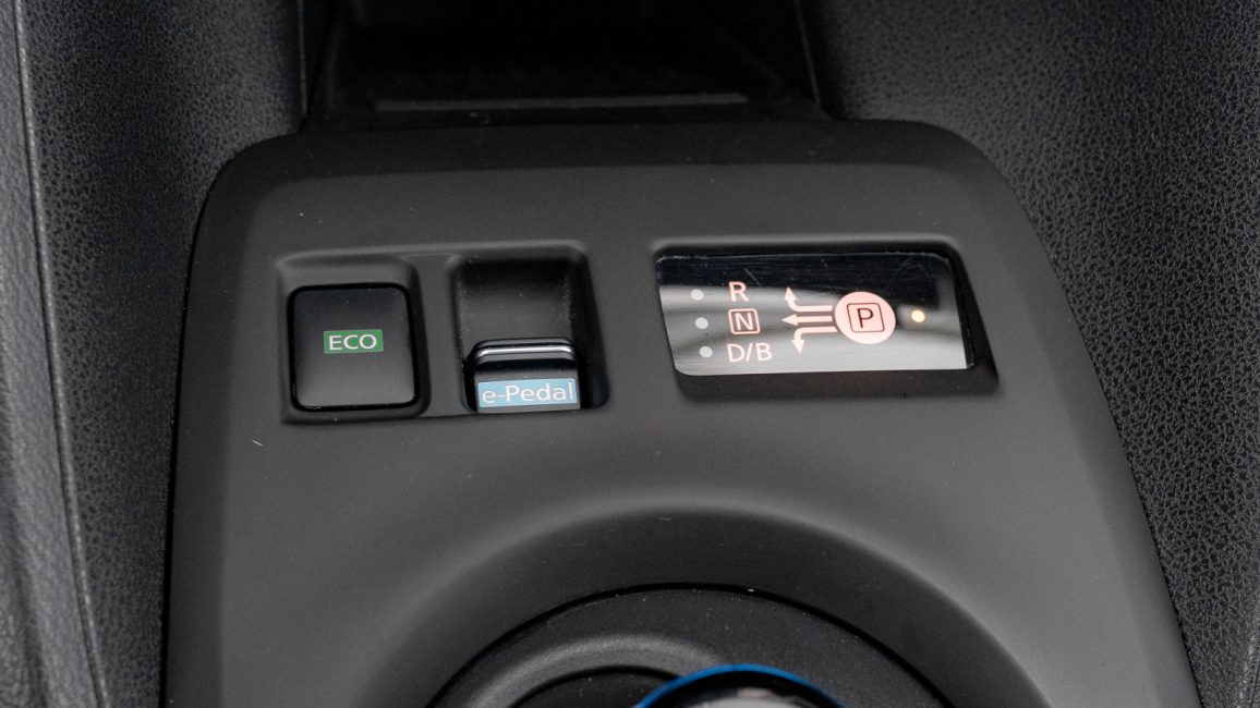 Nissan Leaf 40kWh Acenta WD5063S w zakupie za gotówkę