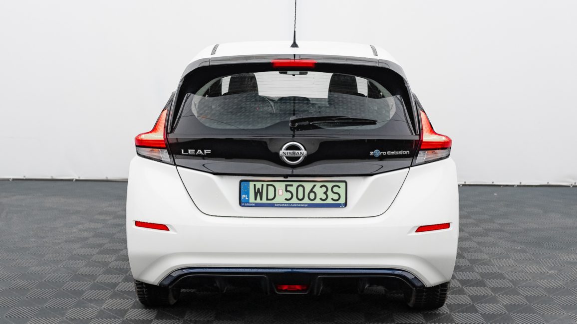Nissan Leaf 40kWh Acenta WD5063S w abonamencie
