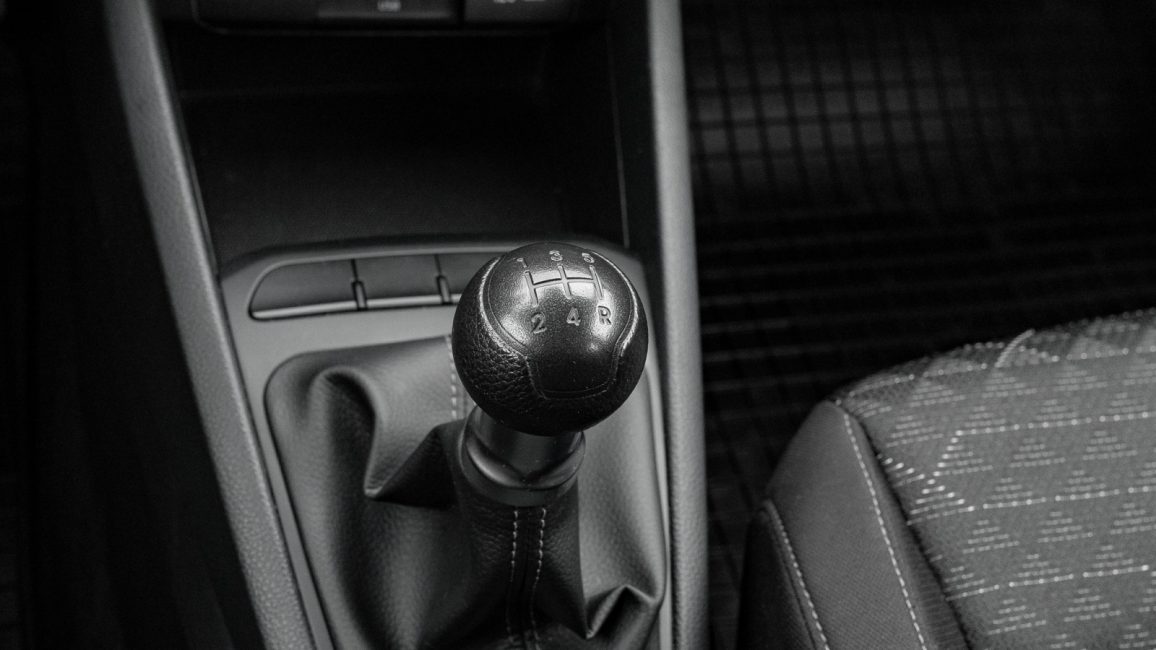 Kia Rio 1.2 M WD9696P w zakupie za gotówkę