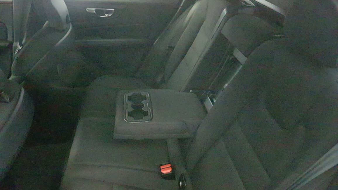 Volvo V60 B4 D Momentum Pro aut WD0257S w leasingu dla firm