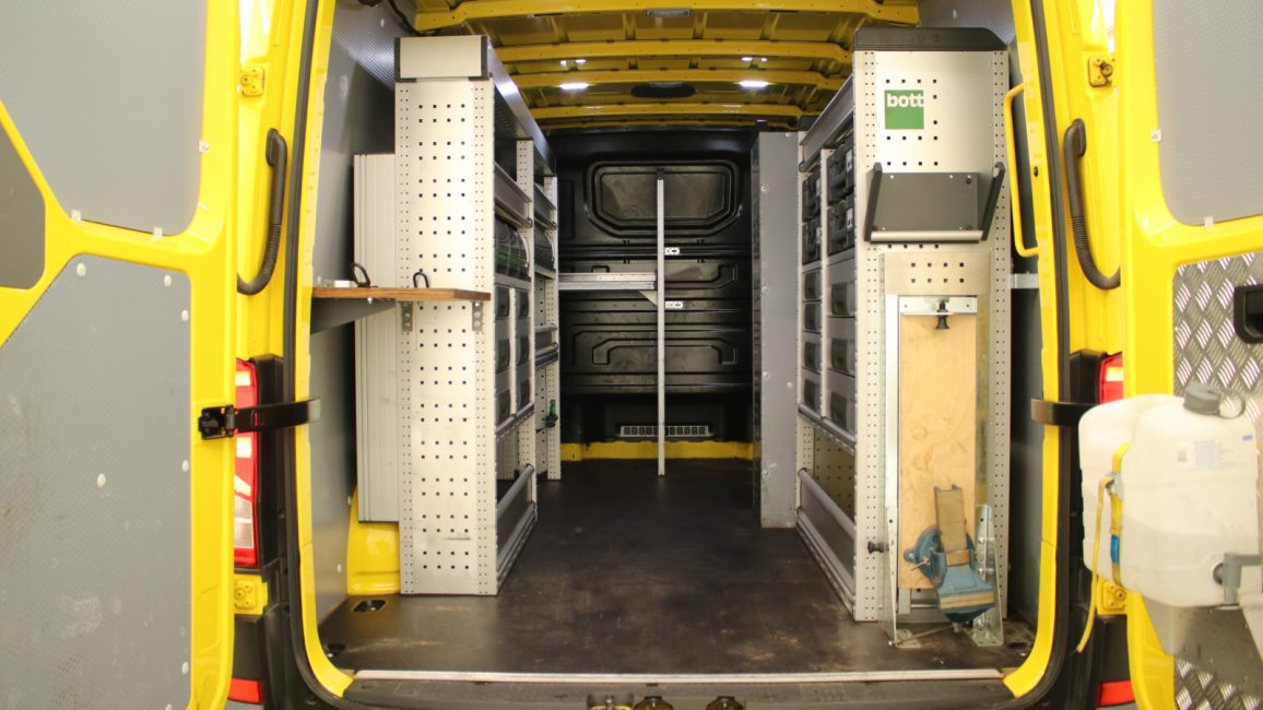 Volkswagen Crafter 35 TDI (9.9m3) WD9174P w zakupie za gotówkę