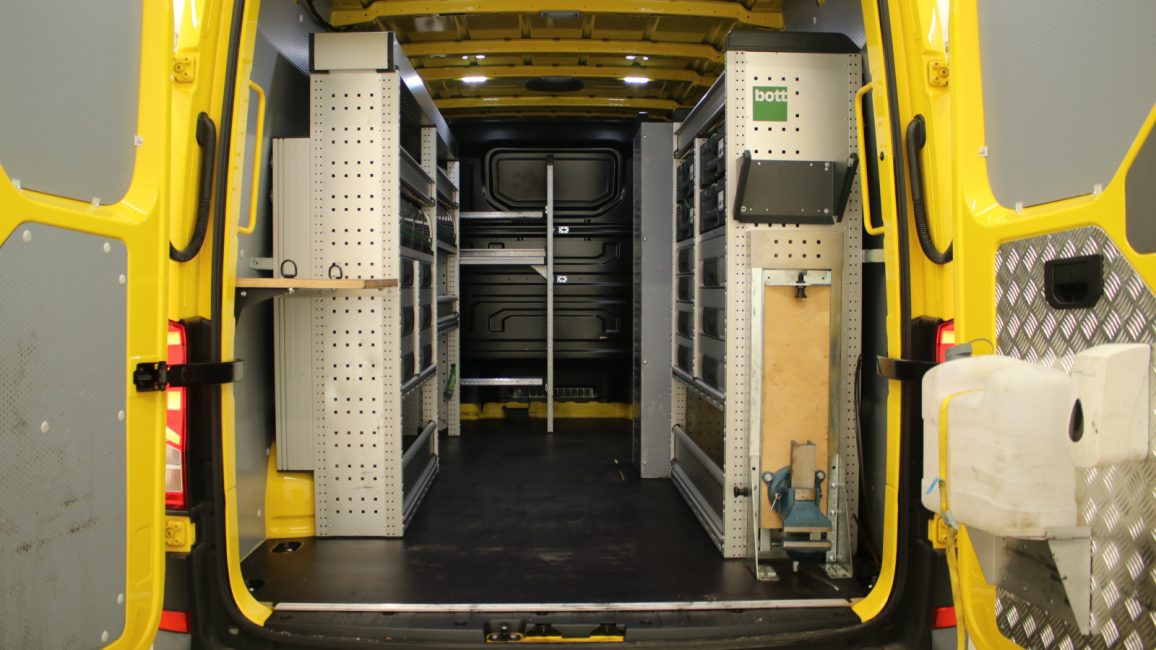 Volkswagen Crafter 35 TDI (9.9m3) WD9173P w leasingu dla firm