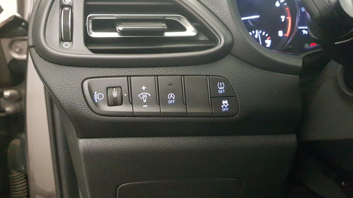 Hyundai i30 1.5 DPI Comfort WD0913S w abonamencie