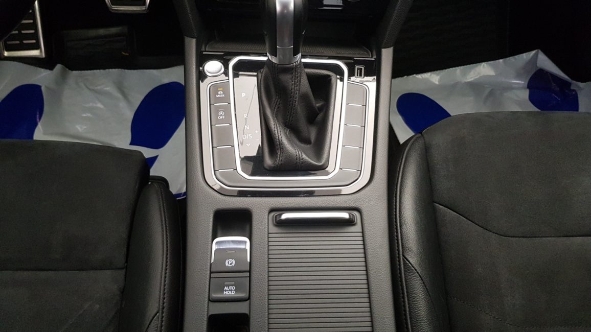 Volkswagen Arteon 2.0 TDI SCR Elegance DSG WZ7357X w leasingu dla firm
