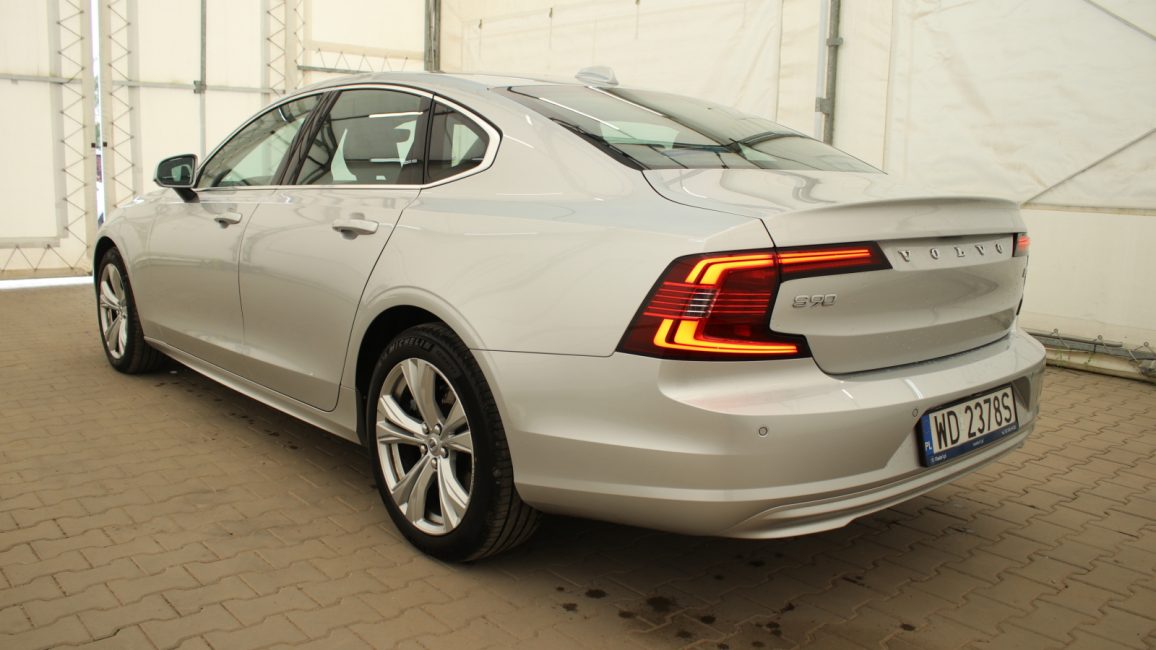 Volvo S90 B4 B Momentum Pro aut GD5S153 w abonamencie